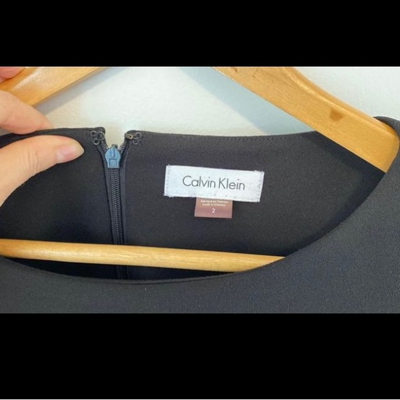 Calvin Klein black dress size 2. Like new! Ruffle sleeves. - Picture 3 of 3